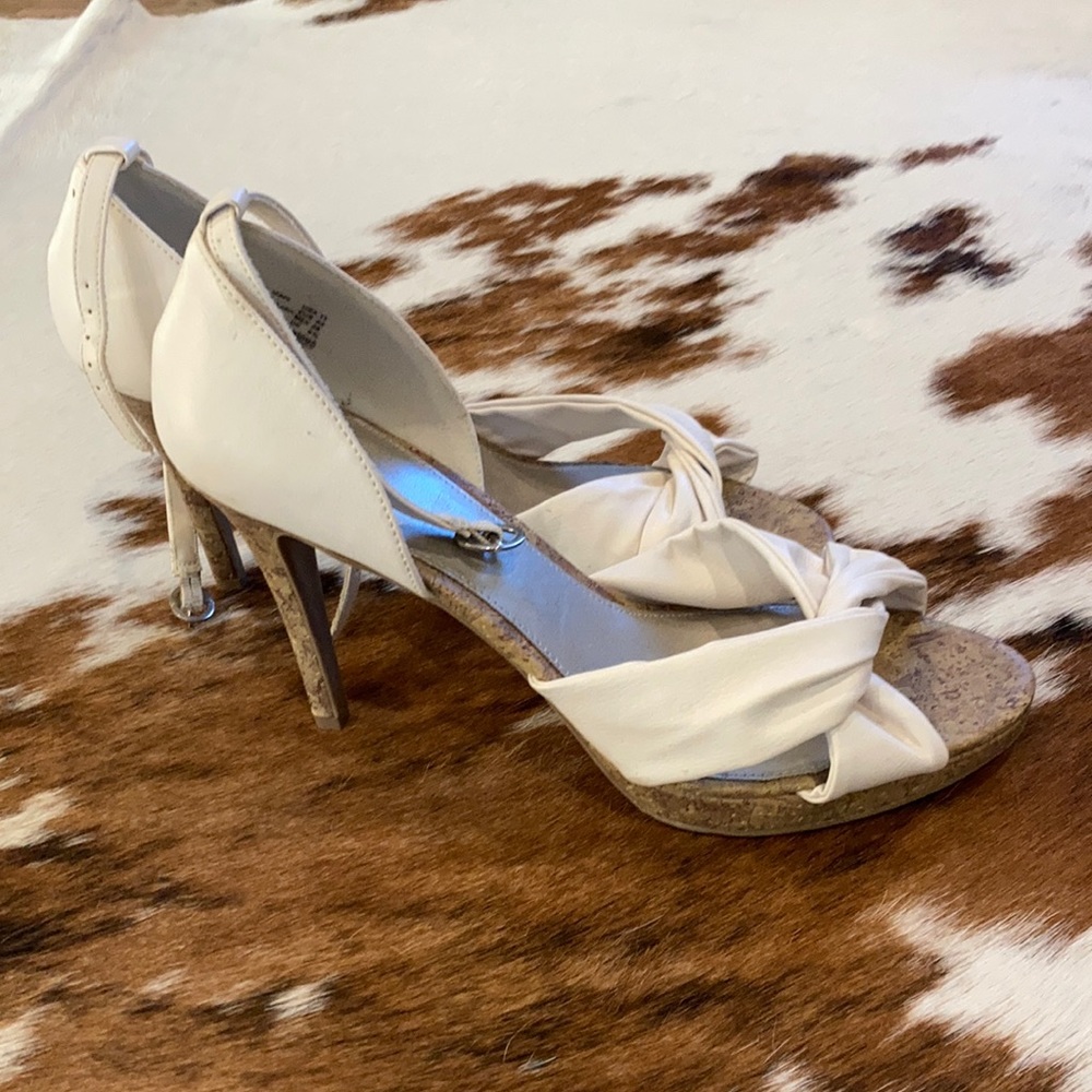 Fioni heels like new